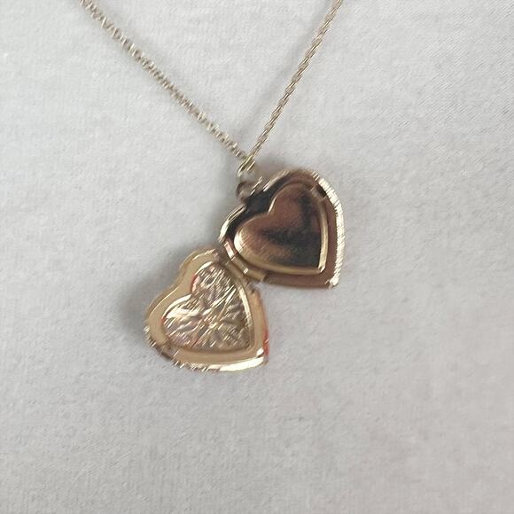 Gold Tone Adjustable Chain Necklace with Pink Floral Heart Pendant Charm - Picture 4 of 5